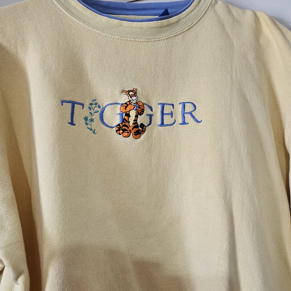 Disney Yellow Tigger Women's Sweater XL - Picture 2 of 5